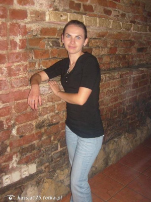 hand, jeans, standing, wall, brick