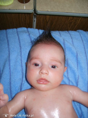 skin, hand, muscle, person, baby, bathing