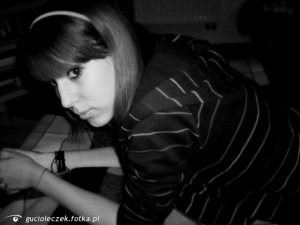 hand, cool, monochrome