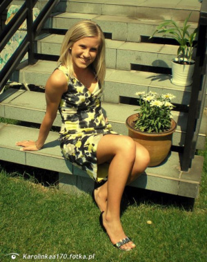 hair, sitting, flowerpot
