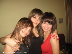 hair, hand, fun, smile, bangs
