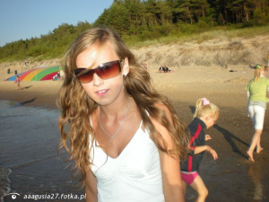 hair, fun, smile, cool, glasses, leisure, vacation, sunglasses, event, beach