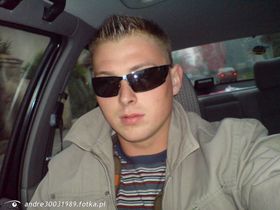 Najładniejsze zdjęcie użytkownika KoKoSzKa3003 - taka sobie guma.heheh xD