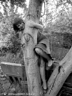 hand, sitting, monochrome, branch, statue, trunk