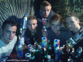 Najładniejsze zdjęcie użytkownika Priczi - od lewej. Grucha Chińczyk Nikols Marosz i Ja xD