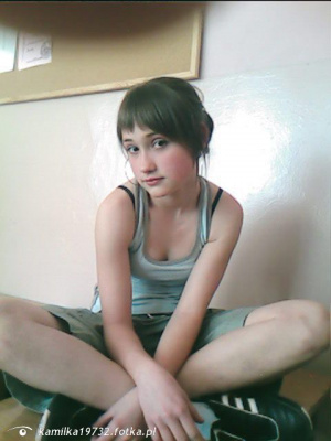 hand, sitting