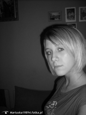 hair, monochrome, bangs