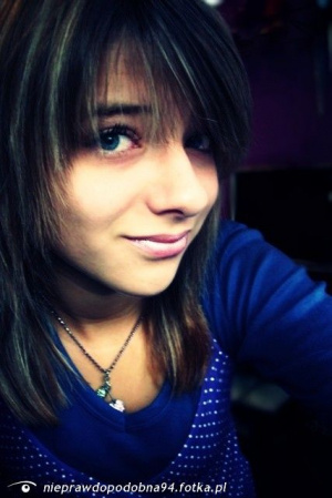 hair, smile, cool, necklace, bangs