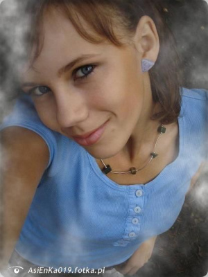 skin, jeans, smile, ear