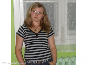 hair, jeans, glasses