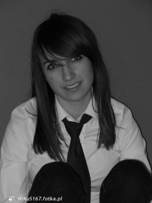 monochrome, tie