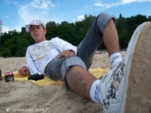 fun, jeans, sitting, leisure, vacation, sand