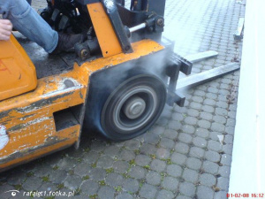 vehicle, wheel