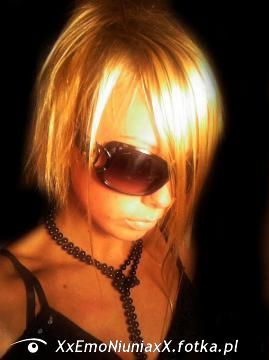 hair, glasses