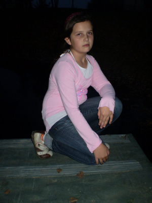 hand, fun, jeans, cool, sitting