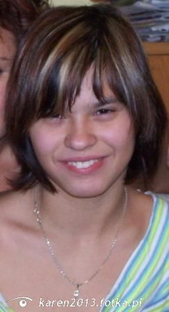 hair, skin, smile, necklace, bangs