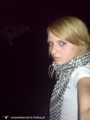 hair, scarf