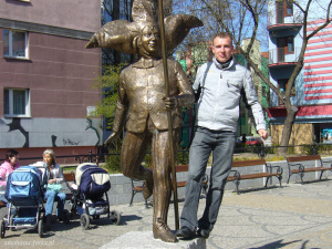 statue