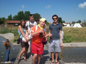 fun, jeans, leisure, vacation, event, shorts, community