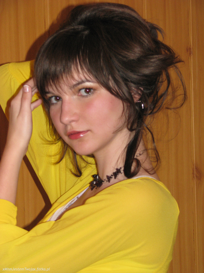 hair, fun, smile, cool, ear, bangs