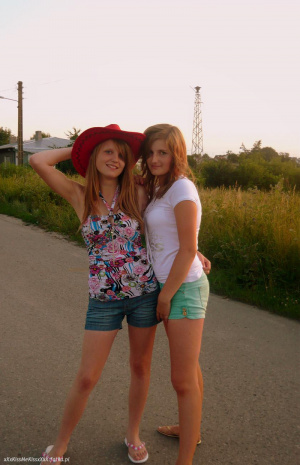 fun, jeans, smile, leisure, vacation, shorts