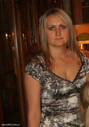 hair, dress