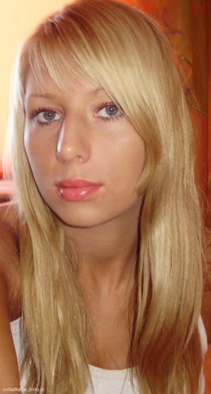eyelash, hair, skin, lipstick, bangs