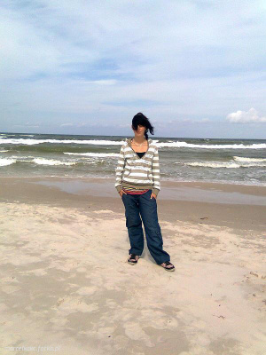 fun, jeans, denim, leisure, vacation, standing, event, beach, sand