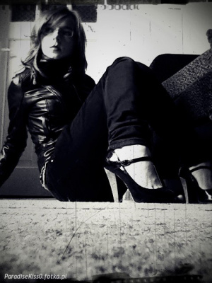 monochrome