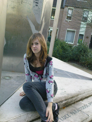 hair, fun, jeans, denim, smile, cool, sitting, leisure