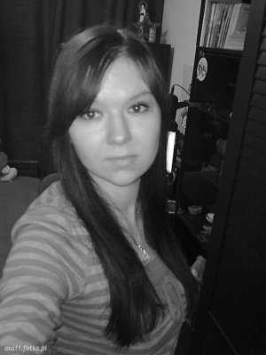 hair, fun, smile, monochrome, bangs