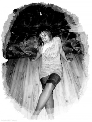 monochrome, model