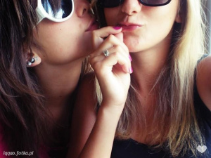 mouth, eyelash, hair, hand, selfie, cool, glasses, sunglasses
