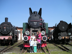 vehicle, wheel, track, train