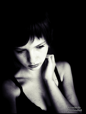 Molly. Viktoria Bright .