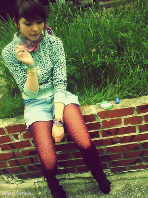 sitting, model, shorts