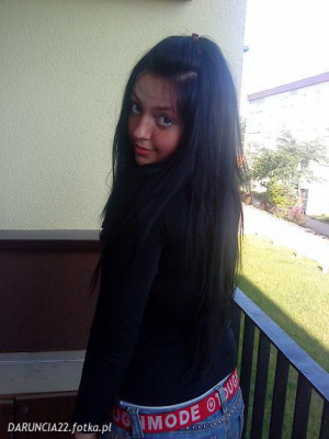hair, jeans