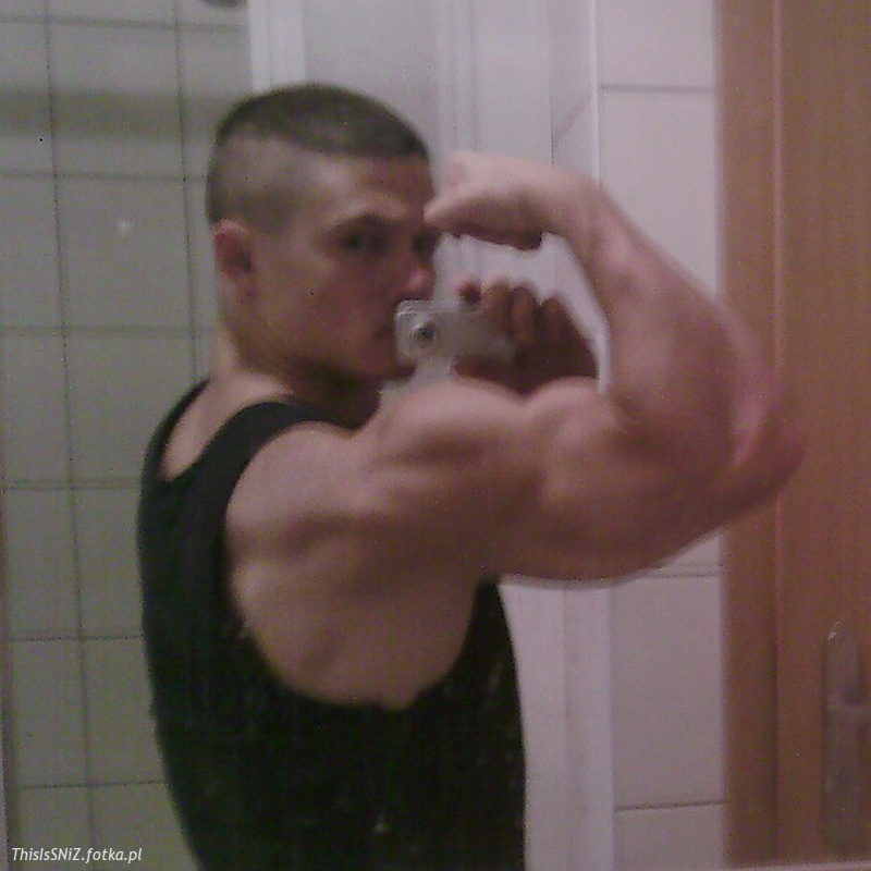 lustereczko powiedz przecie czy sniz jest najmniejszy na świecie... teraz serio... za miesiąc planowana masówka... doradzcie nad czym sie skupic;)