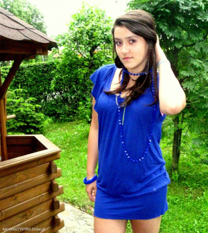 hair, leisure, dress, shorts