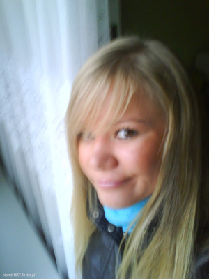 hair, skin, fun, smile, cool, bangs