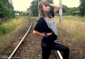 jeans, sitting, model, track
