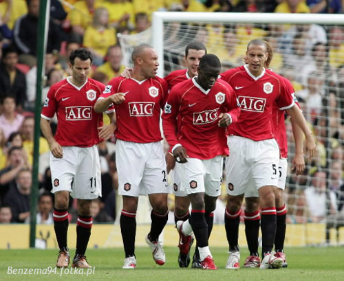 Czerwone Diabły - MANCHESTER UNITED - OD KOŁYSKI AŻ PO GRÓB - zdjęcie 57