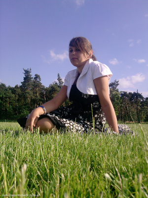 field, fun, sitting, plant