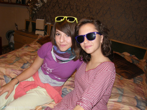 fun, smile, cool, glasses, sitting, leisure, sunglasses, goggles