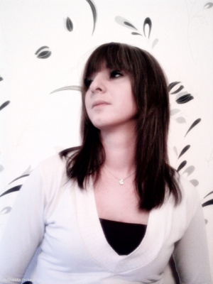 hair, monochrome, bangs