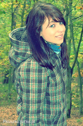 hair, outerwear, smile, forest, pattern