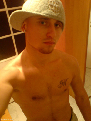 muscle, hat
