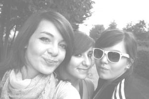selfie, fun, smile, cool, glasses, monochrome, sunglasses, goggles