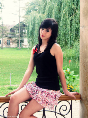 sitting, model