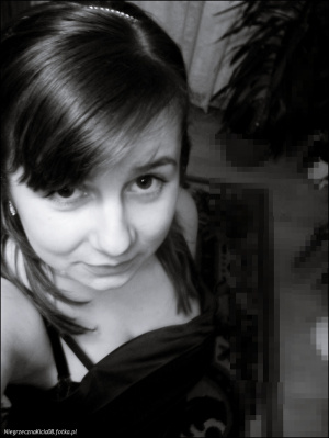 hair, smile, cool, monochrome, bangs